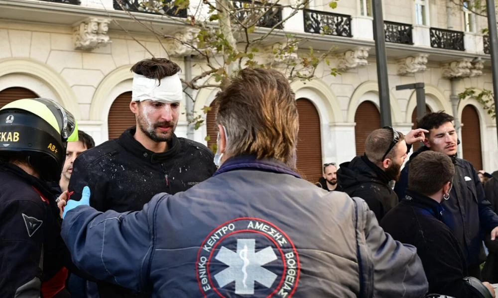 Οκτώ τραυματίες φοιτητές στο πανεκπαιδευτικό στο Σύνταγμα